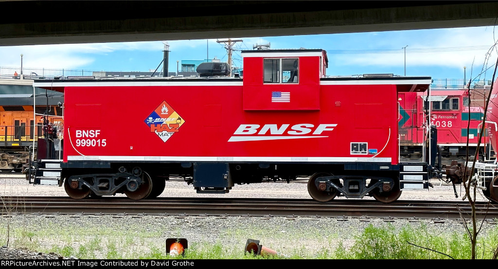 BNSF 999015